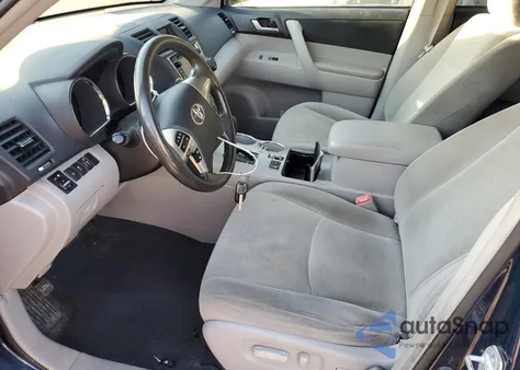 2013 Toyota Highlander Base z USA, uszkodzony, nr VIN 5TDBK3EH9DS199541